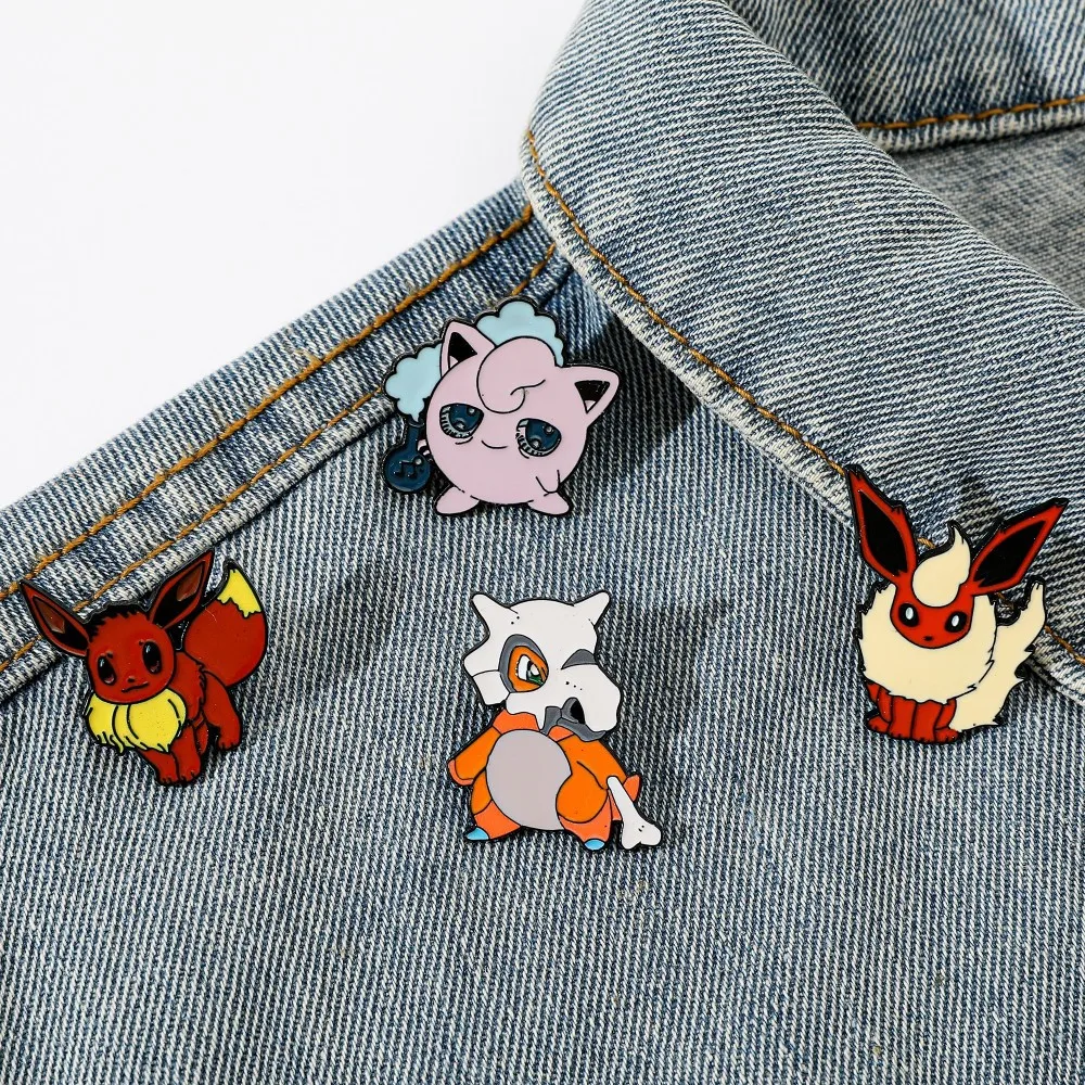 Lapel Pin Enamel - Lot de 4 Broches Personnages de